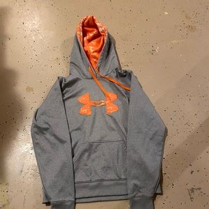 Under armor sweatshirt